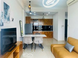 2 phòng ngủ ngắm hoàng hôn view landmark81, nội thất đầy đủ 73m2, giá 17,5 triệu net,the sun avenue