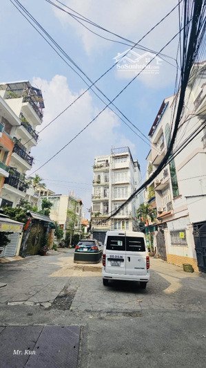 mt thụt phần tây hồ pn 40m2 8,5tỷ hc156m2 4l 6pn 4vs st sân 14m xh đậu cửa lh hiệp