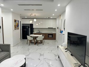 cho thuê sunshine city - 105m2, 3 ngủ full đẹp , 19 triệu, có slot ôtô. lh o/971.342.965