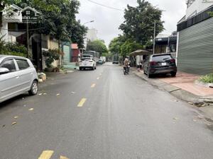 Đất mặt phố Chính Trung 217m2 - Khu 31ha Trâu Quỳ - Phù hợp làm Văn phòng, Khách sạn