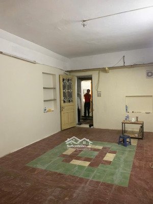 chính chủ cho thuê phòng trọ tập thể tầng 3 phố nguyễn công trứ, 50m2, 1 pn, giá 5 triệu