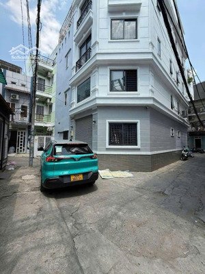 hiếm! nhà góc 2 mặt hxh hoàng hoa thám, dt 5.3x9m, 5 lầu, gồm 3pn master, hđt 23tr, giá 7.85 tỷ.