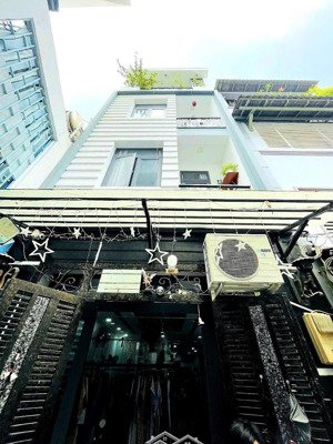 3tỷ5/63,8m2 nhà đường 2 làn oto 6m trần minh quyền-p10-q10 cho thuê 21tr gần nhà hát hoà bình