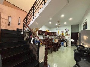 bán nhà 3 tầng đường đình phong phú 85,6m2 giá 7 tỷ 6.