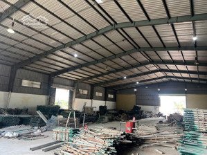cho thuê kho xưởng hàng hiếm có, đường xe cont 24/24. pccc vách thẩm duyệt, bảo vệ 24/24. 1280m