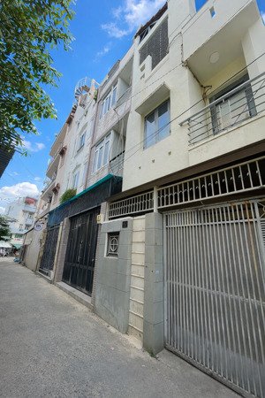 cách 2 căn ra mặt tiền chợ cây quéo - hoàng hoa thám, p.6, bt- 3 tầng dtsd: 150m² - giá 9.599 tỷ tl