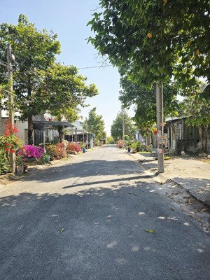 bán gấp lô đất sổ riêng thổ cư 100% gần trường thcs thạnh phú, tt 268tr sở hữu được ngay