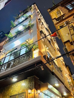 nhà đẹp ngõ 564 nguyễn văn cừ gia thụy - 65m 4tầng lô góc mt 8m thang máy - chỉ hơn 13 tỷ.