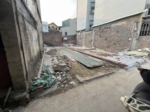 bán đất thượng thanh 43m giá 5,2 tỷ: vị trí đẹp, gần ô tô, mua đầu tư giữ tiền, xây ở quá đẹp