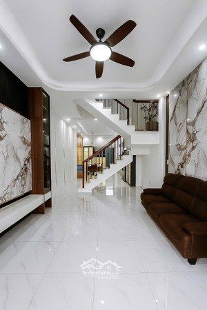 bán nhà 1t1l đẹp mới 3pn full nt kdc phú an