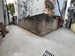 cho thuê nr 1pn, 1wc, 73m2, 5 triệu vnd tại ngõ 83, hữu hưng, p tây mỗ, q.nam từ liêm