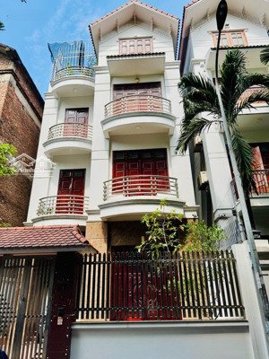 bán gấp biệt thự đơn lập kđt vinaconex trung văn, nam từ liêm. 142 m , 4 tầng, giá 34,8 tỷ.