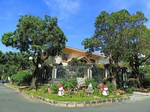 bán biệt thự vip khu mỹ tú 2 phú mỹ hưng căn góc 475m2 giá 215 tỷ sân vườn rộng nội thất châu âu