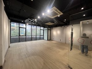 cho thuê mặt bằng bên đình thôn, diện tích 150m2 , mặt tiền 5m thông sàn sạch đẹp