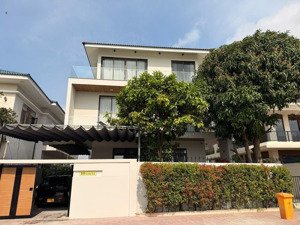 bán đất biệt thự view sông. có sổ đỏ, sẵn sàng công chứng. tại khu biệt thự đảo nổi đà nẵng.