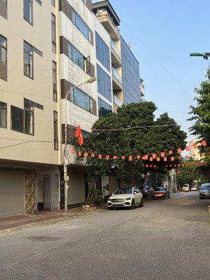 bán nhà ngã tư vạn phúc 42m 5t đủ công năng, ô tô đỗ cổng. giá 7.2 tỉ