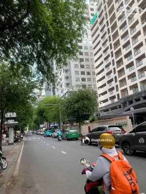 chính chủ cần bán rất gấp, nhà mặt tiền 42 lê thánh tôn, p bến nghé, quận 1. nhà 4.5x23m hầm 9 tầng