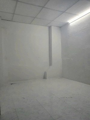 bán nhà lạc long quân tân bình trệt 2 lầu shr đầy đủ hẻm 3 gác giá 1 tỷ5