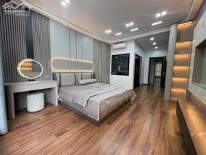 Chỉ 29 tỷ sở hữu nhà 7 tầng- Thang máy- 2 Thoáng- Ở ngay- Gara ô tô- Phố Trần Kim Xuyến.