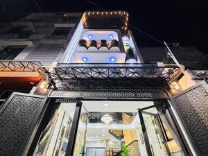 chính chủ cần bán căn nhà đường dân chủ, p.bình th, thủ đức, giá: 4,190 tỷ, dt: 52m2, sổ hồng riêng