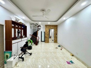 nhà thang máy-6 tầng-võ chí công-nghĩa đô-cầu giấy-full nội thất-ở ngay-nhỉnh 10 tỷ