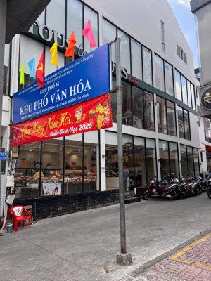 lê văn sỹ, quận 3, nhà đẹp ở ngay, 4 tầng, hẻm xe hơi 6m, 4pn, 45m2, full nội thất,10.9 tỷ