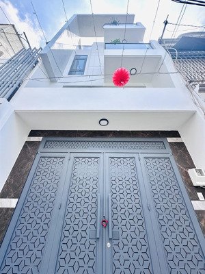 4 tầng - 3pn, sân thượng rộng - xe hơi ngủ trong nhà - full nt ở ngay 44m2 (4x11m) - 7.38 tỷ - ngay