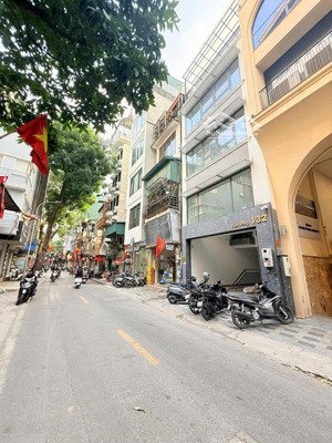 mặt phố yên phụ - hồ tây lộng gió - 2 mặt thoáng - mặt tiền 6m - sổ vuông.