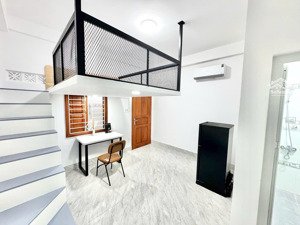 một căn duplex nghệ cả củ full nội thất