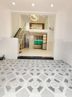 nhà shr_mới đẹp dọn vào ở ngay_tch34 quận 12_gần trường học hồ văn thanh __ di