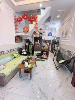 bán nhà nhà bè sát quận 7 1 trệt 2 lầu 4 phòng ngủ giá 2 tỷ 380