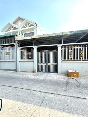 bán nhà 2 tầng - hxh 803 htp thông qua cao thị chính ( 4,5x19m ) - 76,5m2 chỉ 8tỷ5 tl