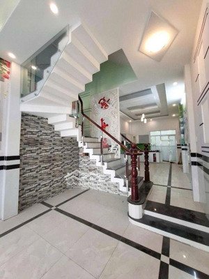 bán nhà kdc nam hùng vương , p.an lac , q.bình tân . dt 4x18 , 4 tầng giá chỉ 8.7 tỷ