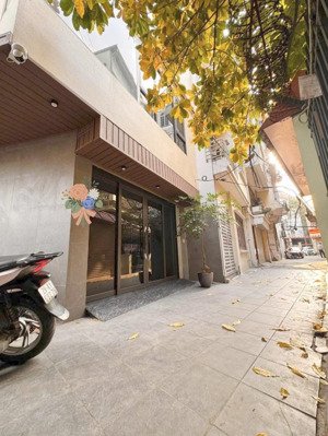 bán nhà lõi long biên, diện tích rộng, giá hợp lý, thang máy, gara ô tô