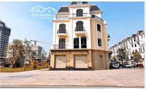 bán gấp căn góc siêu vip tại đường sao biển 379m2