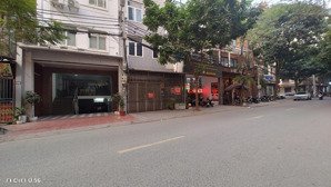 vip, bán tòa building mặt phố tây hồ, gần hồ trúc bạch, 85m mặt tiền rộng, chỉ 45 tỷ