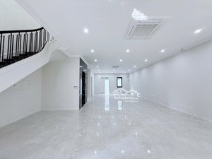 tôi cho thuê nhà nguyễn khánh toàn, 110m2, 6 tầng, thang máy, nhà đẹp, 60tr