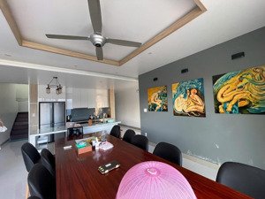 cần bán villa giá tốt hơn thị trường do gia chủ đã cao tuổi giá chỉ 53 tỷ bao trọn phí thuế