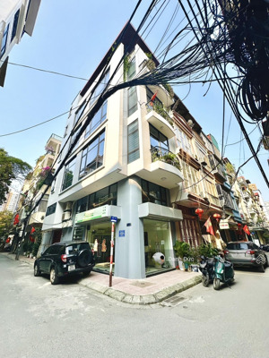 bán nhà nguyễn văn huyên 70m2_mt 5m - lô góc 2 mặt ngõ ô tô tránh - vỉa hè rộng -thang máy