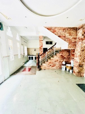 tân bình khu hiếm nhà bán p7 dtcn 55m2 ngang 9m có 3 tầng giá 6,7 tỷ