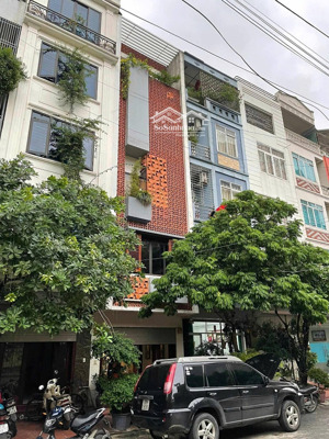 chính chủ giảm 1 tỷ, đấu giá ngô thì nhậm 5 tầng