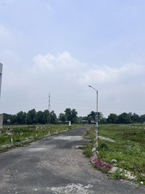 giá 3tỷ550 dt58m2(4x14,5) kdc ngô chí quốc - thủ đức, sổ sẳn, xây tự do. tặng giấy phép xây dựng.