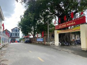 chính chủ cần bán lô góc 2 mặt tiền. dt82.3m. đường thông ô tô vào tận đất. lh: 