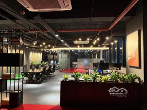 cho thuê văn phòng 180m2 sẵn nội thất tại ngoại giao đoàn, bắc từ liêm giá 40 triệu/tháng