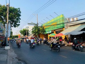 bán nhà cấp 4 mặt tiền tại đường số 8, 12,5 tỷ, 157m2, 1 kiot, 7 căn nhà trọ, mặt tiền đẹp, shr