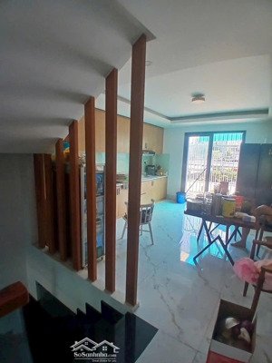bán nhà mặt tiền ngay quốc lộ 13-p.hiệp bình phước-thủ đức.dtich:4x25m(100m2).giá 9,9tỷ.