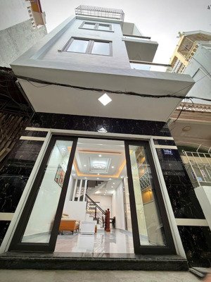 giảm giá- cần bán gấp - phạm hữu điều ban nhà dân xây độc lập, ôtô đỗ cửa, 4 tầng, thiết