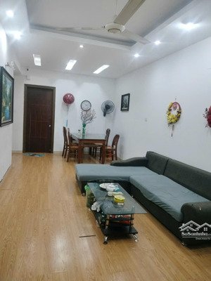 cho thuê căn hộ chung cư 67m2, 10 triệu vnd tại nhà ct14a2, võ chí công, tây hồ, hà nội