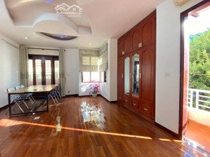 chính chủ cho thuê văn phòng phố hoàng ngân