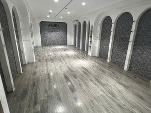 cho thuê nhà mặt phố huế: dt 80m2 x 2 tầng, mt 5m, nhà mới, giá 50 tr/th